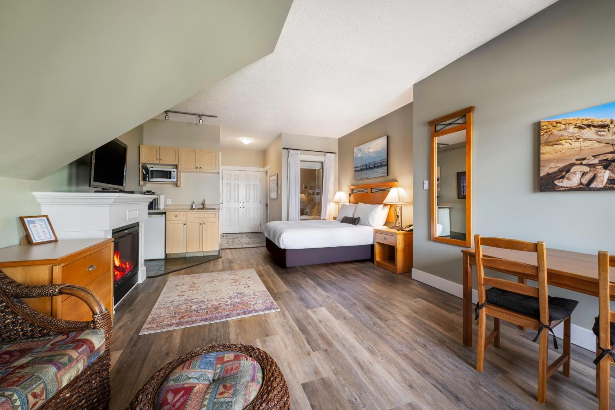 Sidney Waterfront Inn & Suites Экстерьер фото